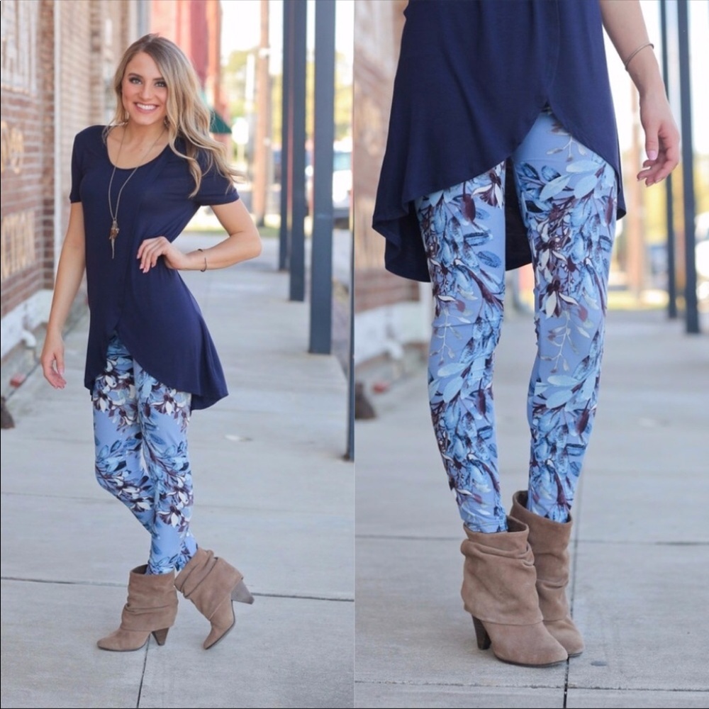 Fall floral leggings 2 left❤️❤️